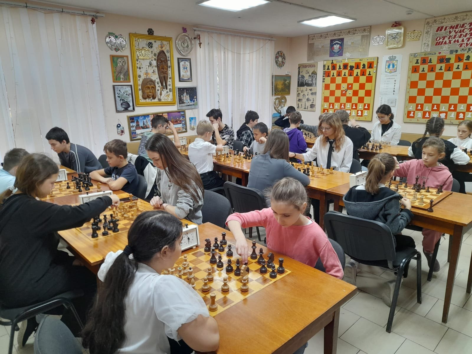 Заключительному виду соревнований по шахматам, проводимых в рамках городской Спартакиады среди школьных команд муниципальных общеобразовательных организаций города Ставрополя.